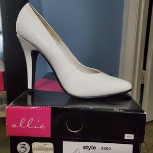 White Ellie costume pumps